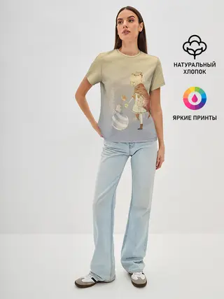 Женская базовая футболка / девочка и мышка друзья