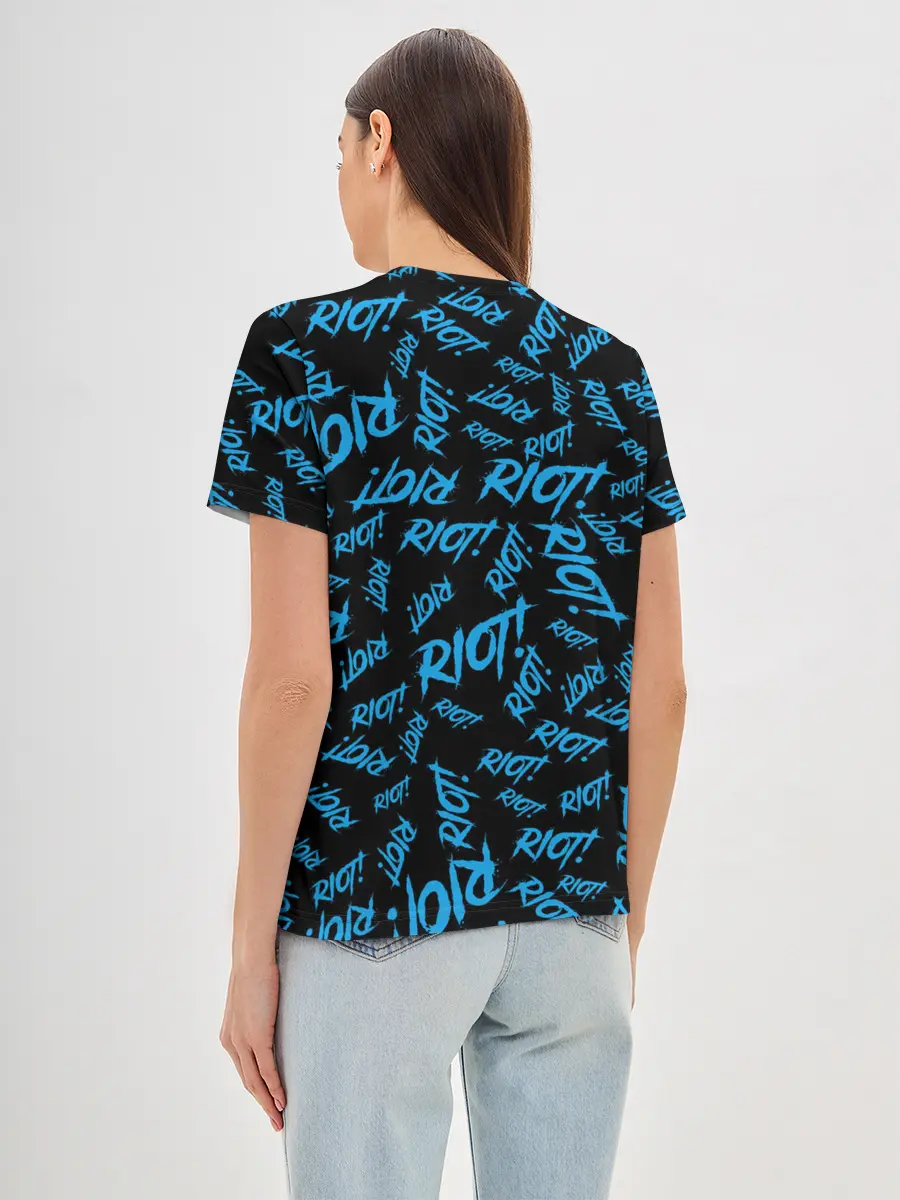 Женская базовая футболка / Paramore RIOT!