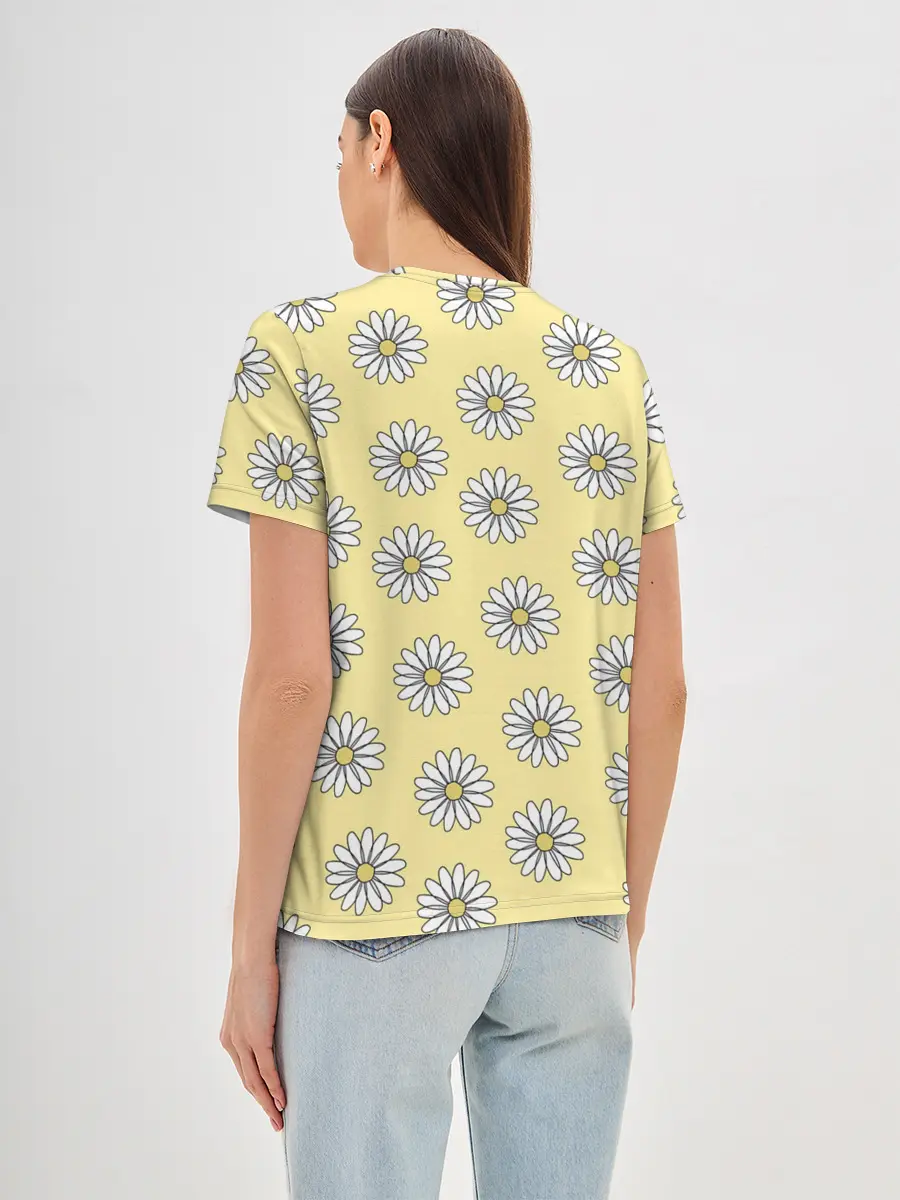 Женская базовая футболка / Ромашки | 2