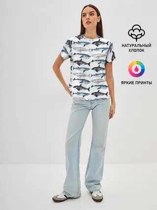 Женская базовая футболка / принт с китами