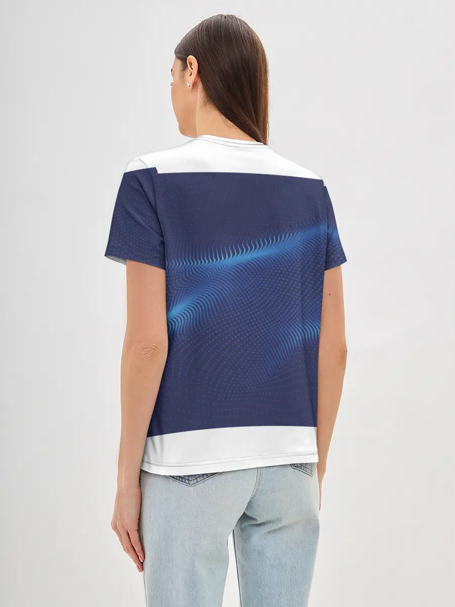 Женская базовая футболка / 3D волна