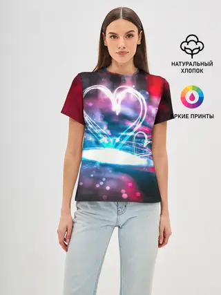 Женская базовая футболка / Неоновое сердце