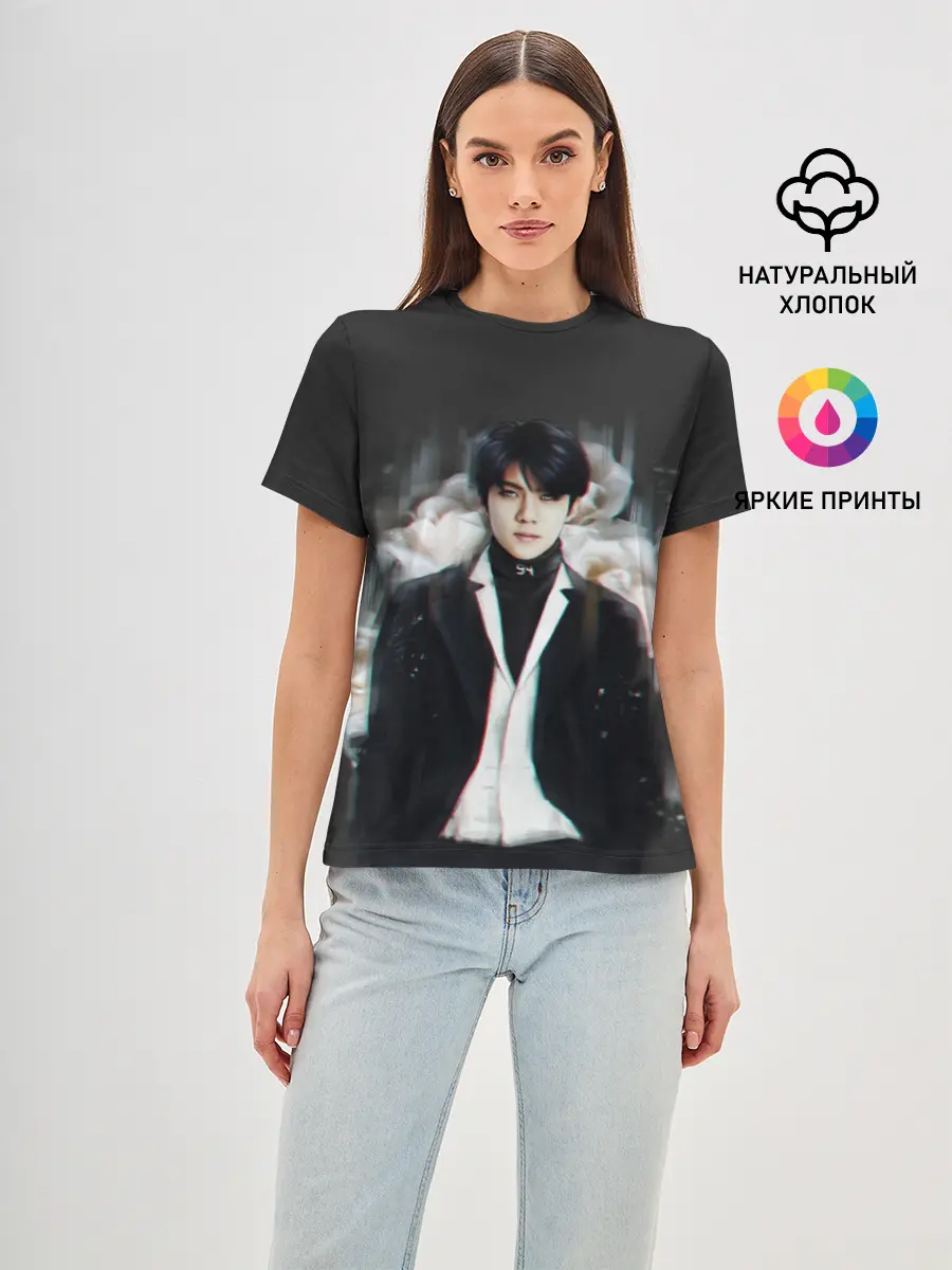 Женская базовая футболка / BTS