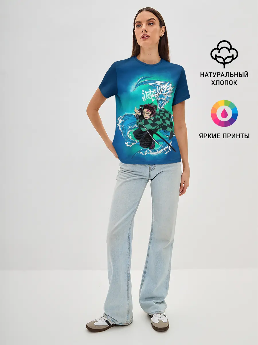 Женская базовая футболка / Тандзиро Камадо с мечом