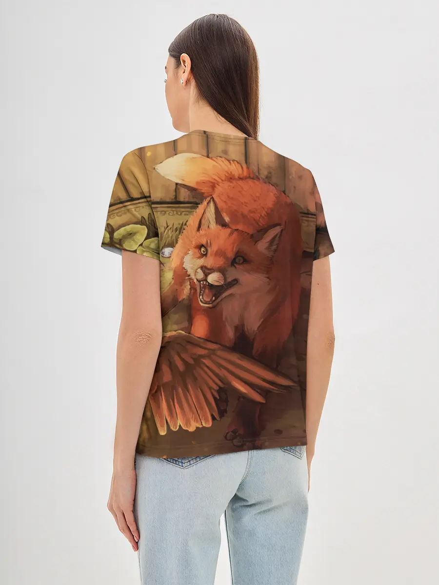 Женская базовая футболка / Хищная лисица