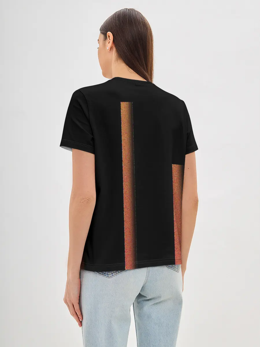 Женская базовая футболка / BLM