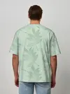 Мужская футболка оверсайз / Зеленые листья на светло зеленом
