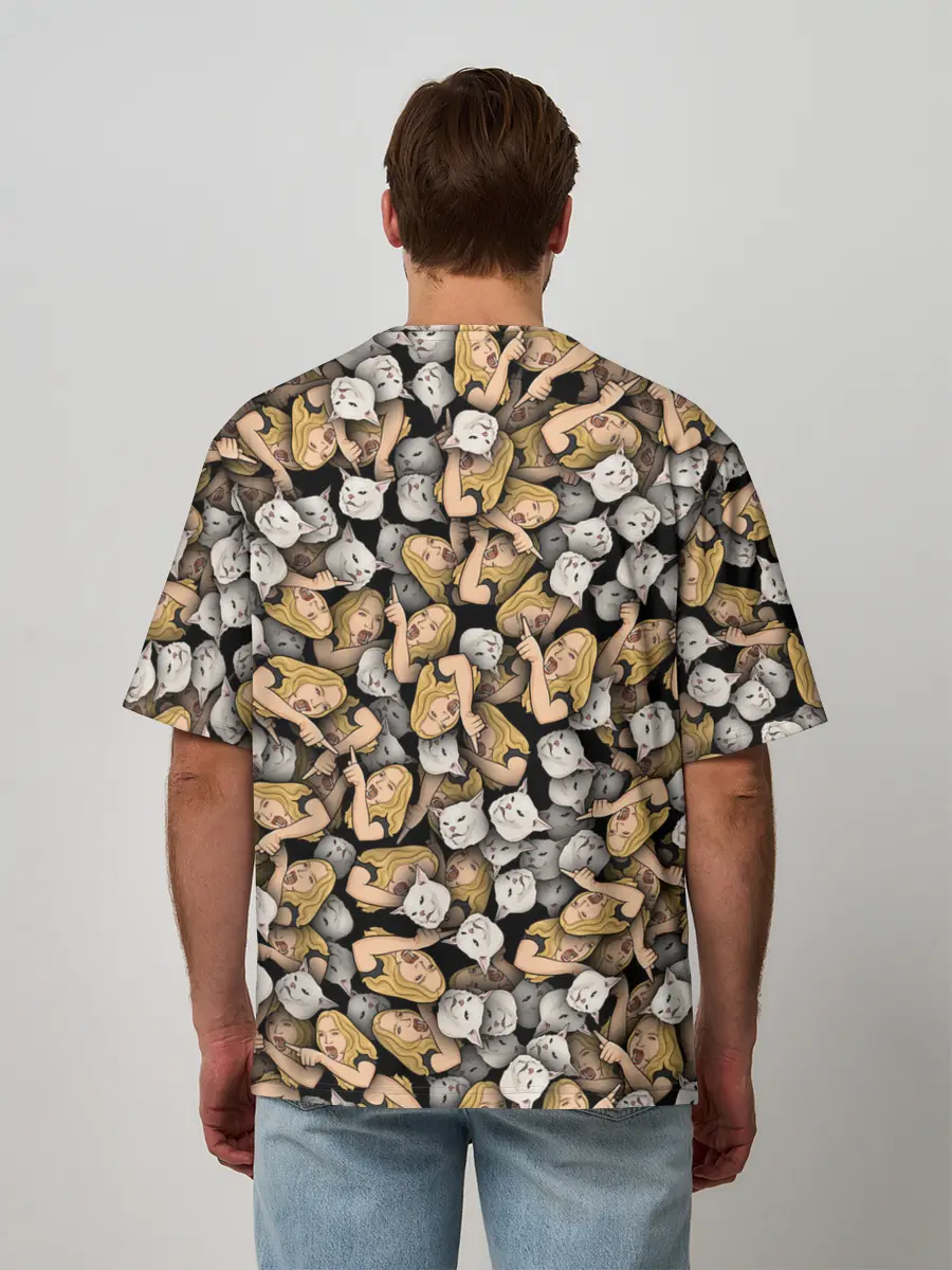 Мужская футболка оверсайз / Woman Yelling at a Cat