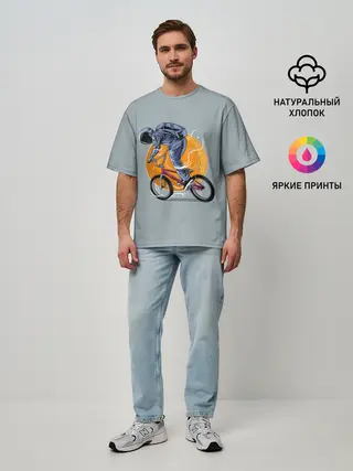 Мужская футболка оверсайз / Космический велосипедист