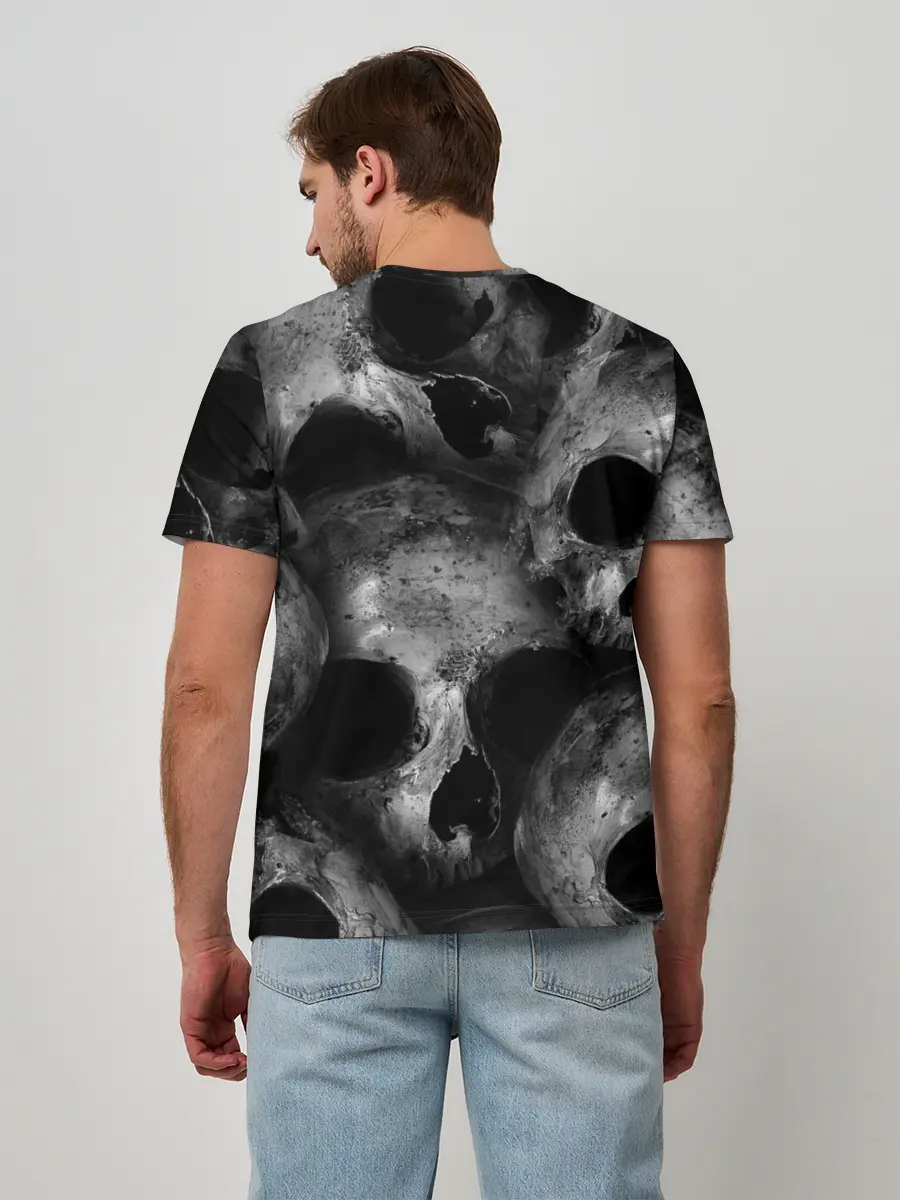Мужская базовая футболка / Груда черепов
