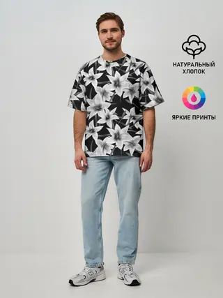 Мужская футболка оверсайз / Лилии черно-белые