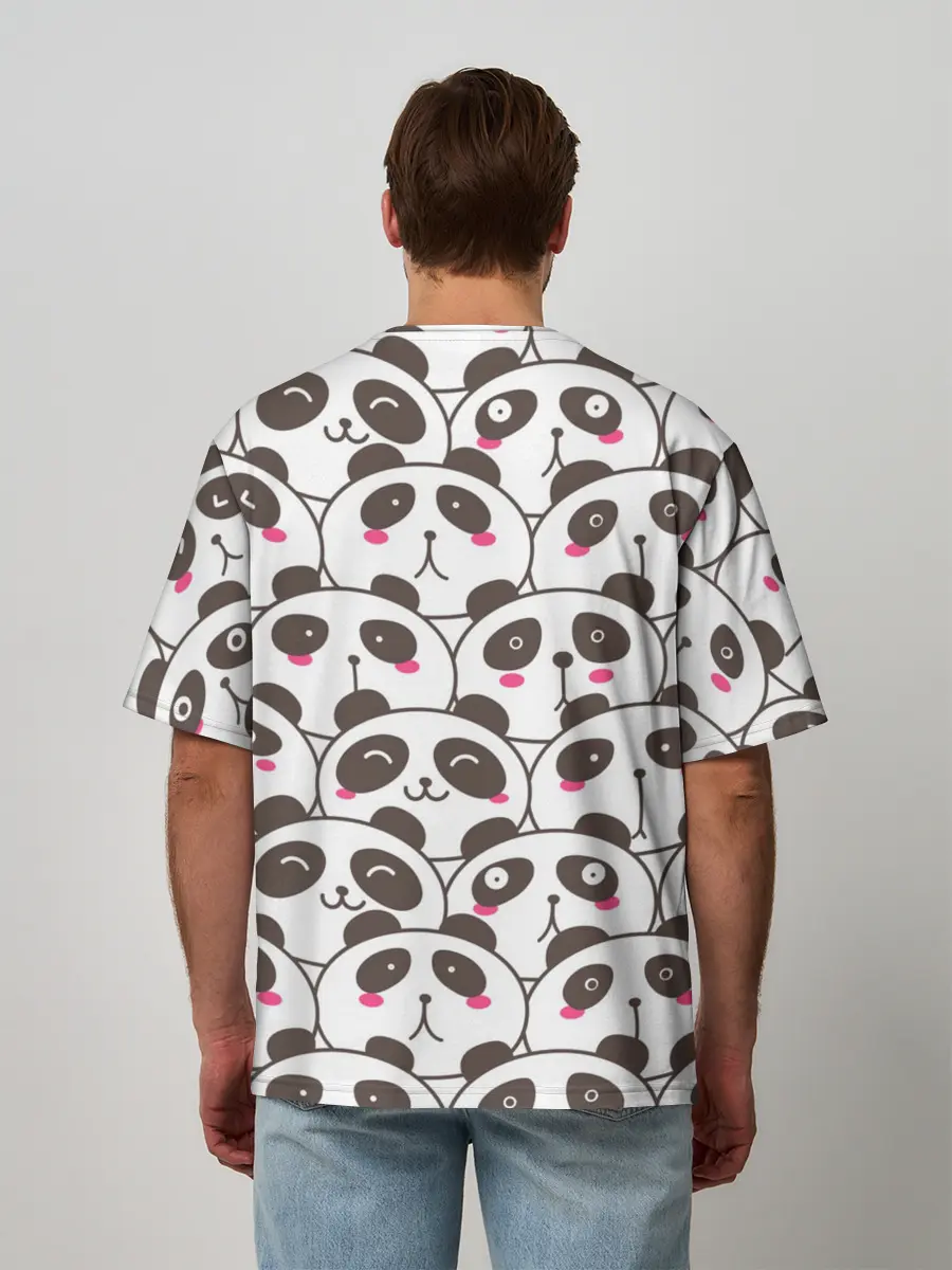 Мужская футболка оверсайз / Панд много не бывает