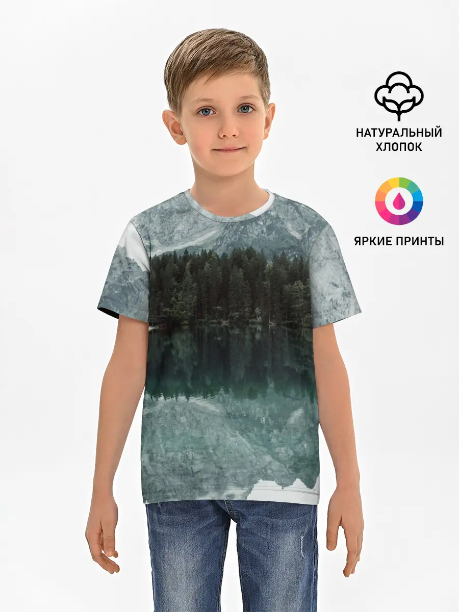 Детская базовая футболка / отражение горы в озере