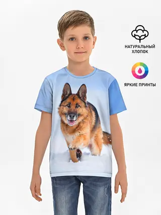 Детская базовая футболка / Овчарка и снег
