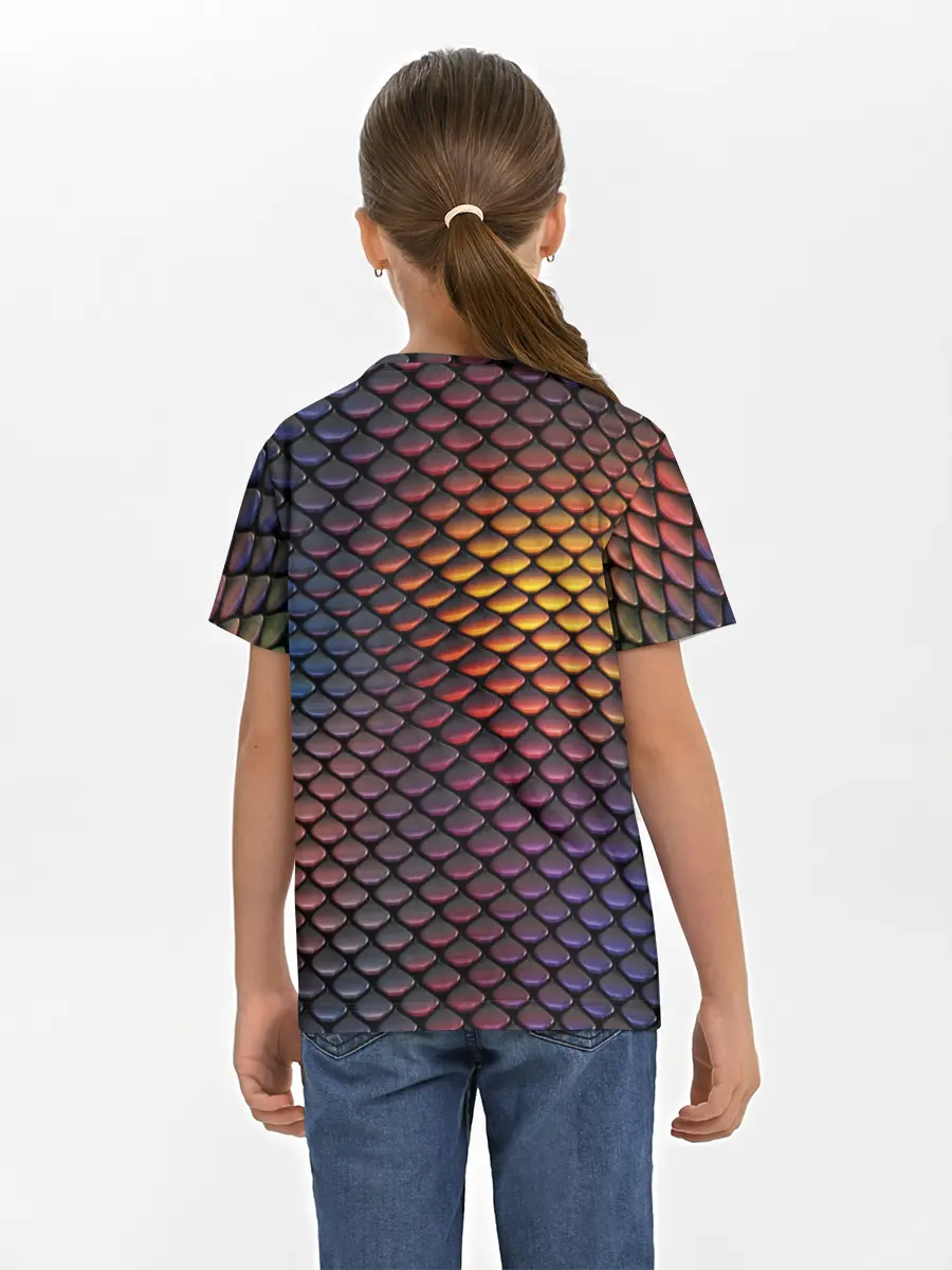 Детская базовая футболка / Радужная чешуя