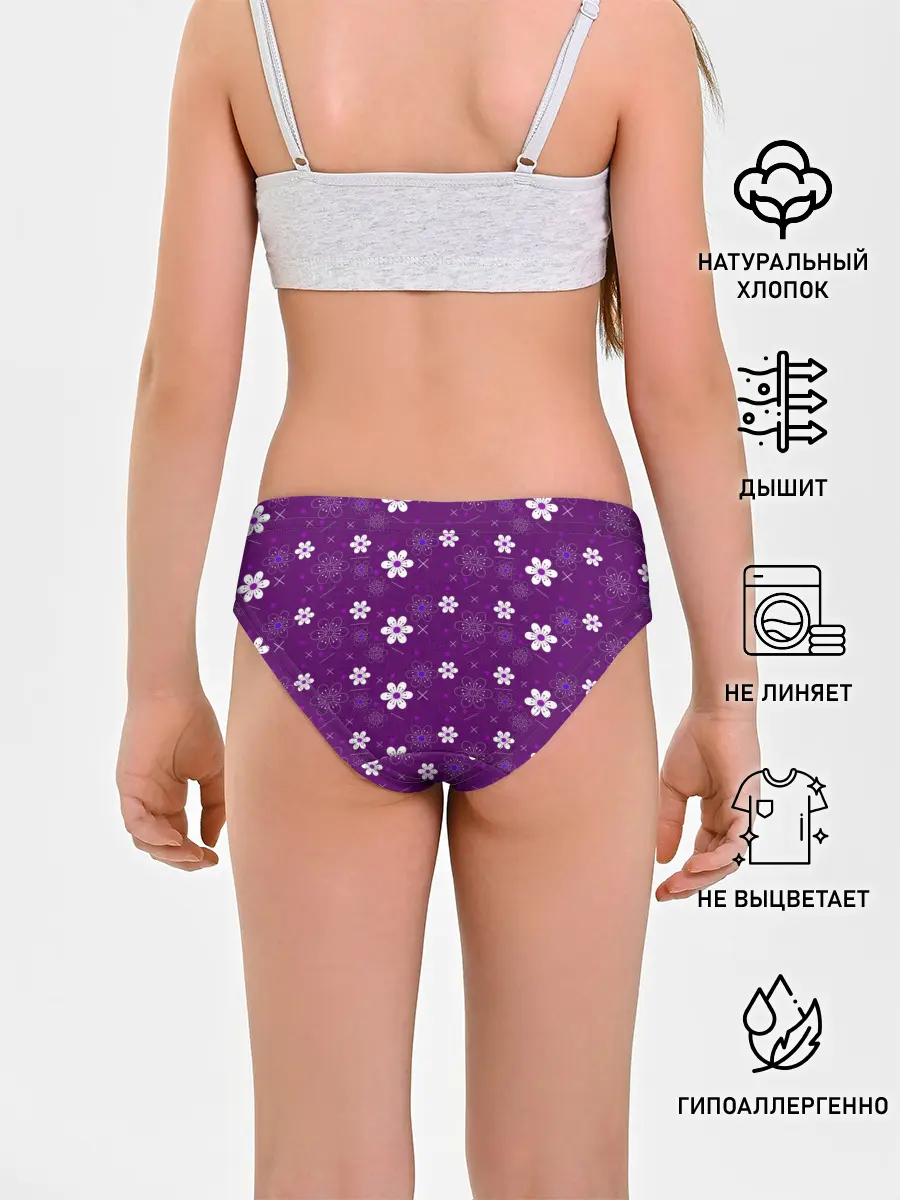 Трусы для девочек / узор цветы на фиолетовом фоне