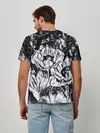 Мужская базовая футболка / Черно-белый узор. Маки.