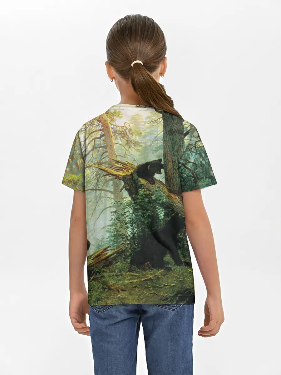 Детская базовая футболка / Утро в сосновом лесу