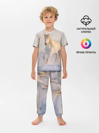 Детская пижама с брюками / Белая лошадь на снегу