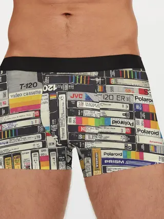 Мужские трусы боксеры / VHS-кассеты