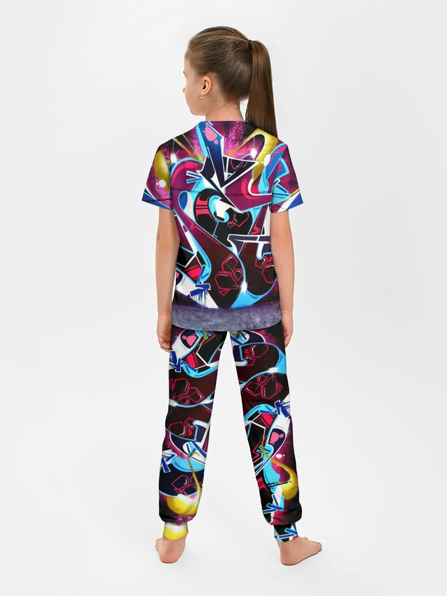 Детская пижама с брюками / Искусство