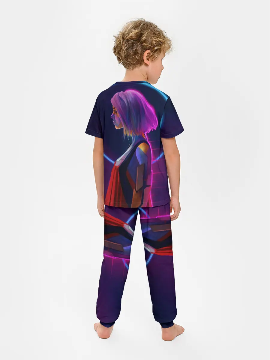 Детская пижама с брюками / Девушка в неоне