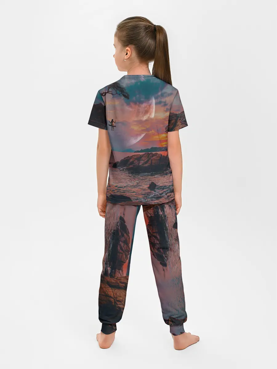 Детская пижама с брюками / закат на качелях