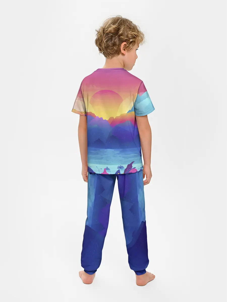 Детская пижама с брюками / Красочные Горы