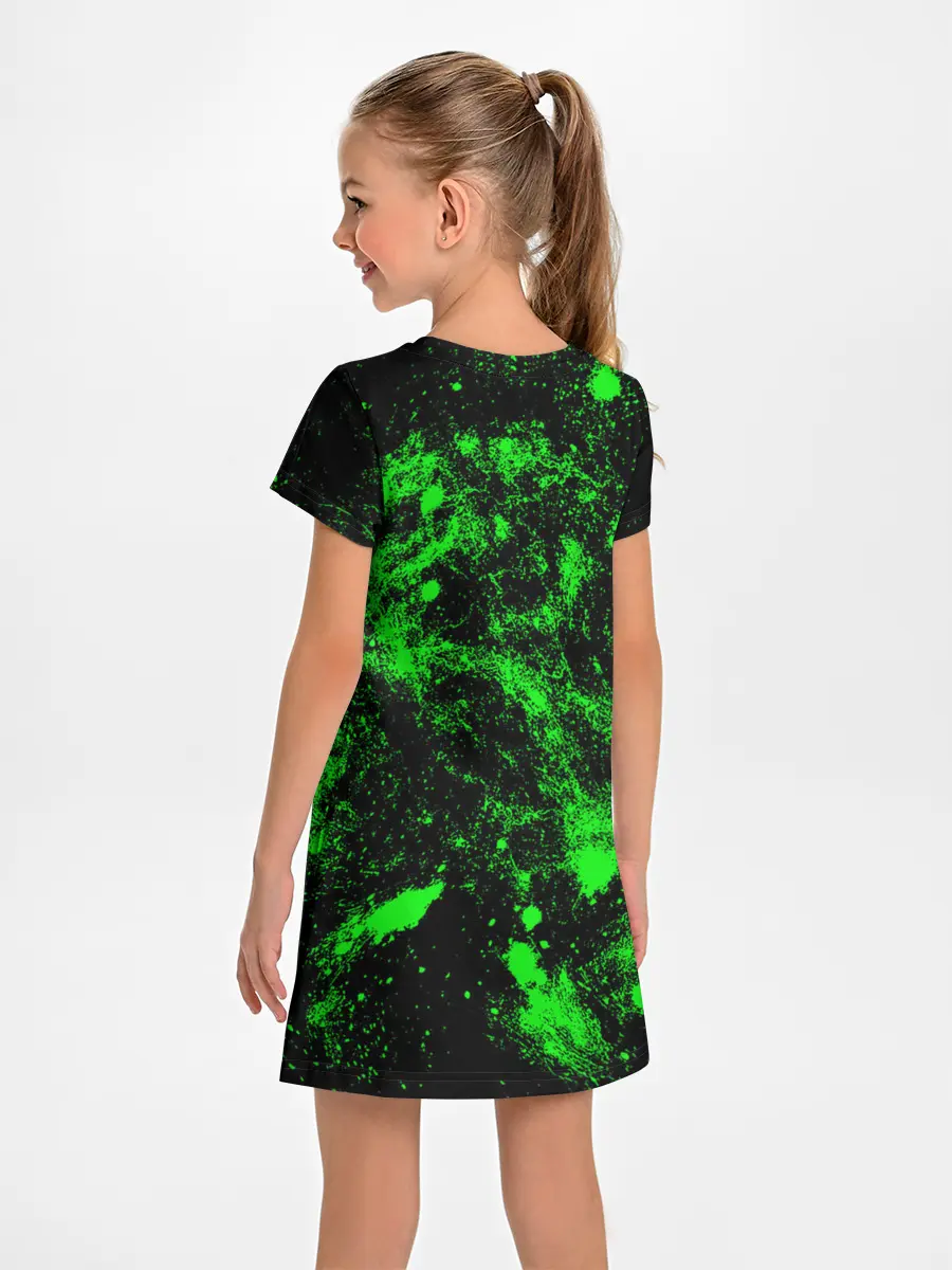 Детское платье / Зелёная краска