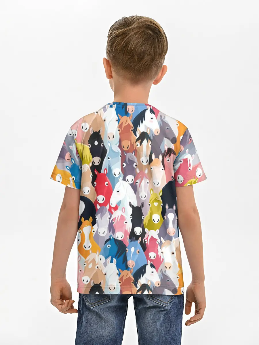 Детская базовая футболка / цветные лошади
