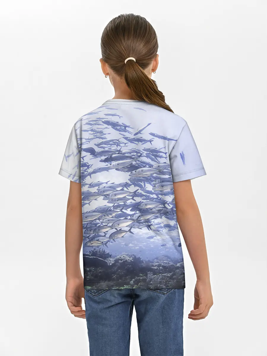 Детская базовая футболка / Косяк рыбы