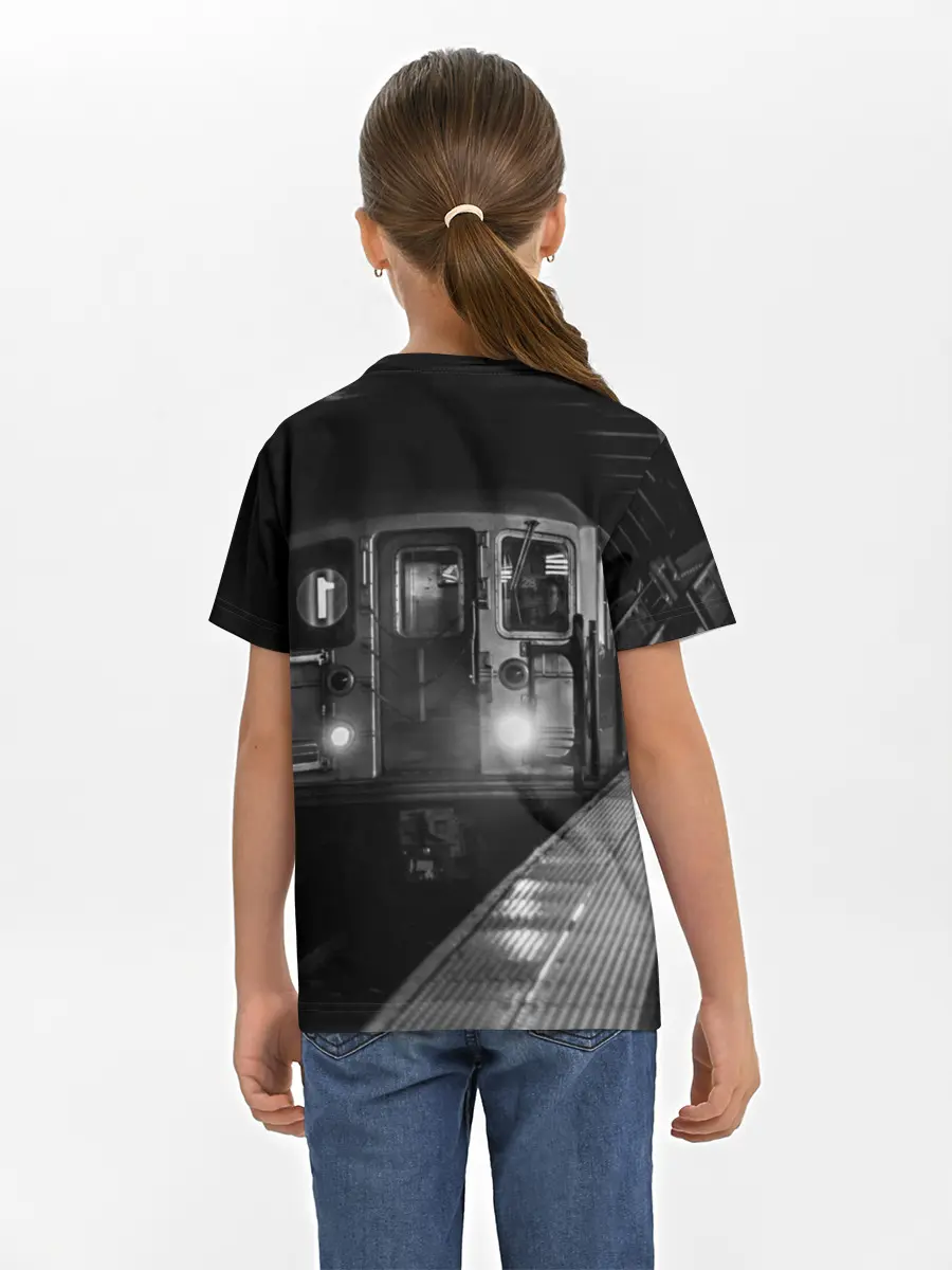 Детская базовая футболка / METRO