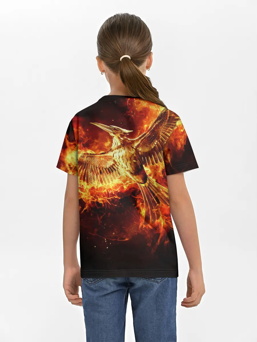 Детская базовая футболка / Феникс в огне