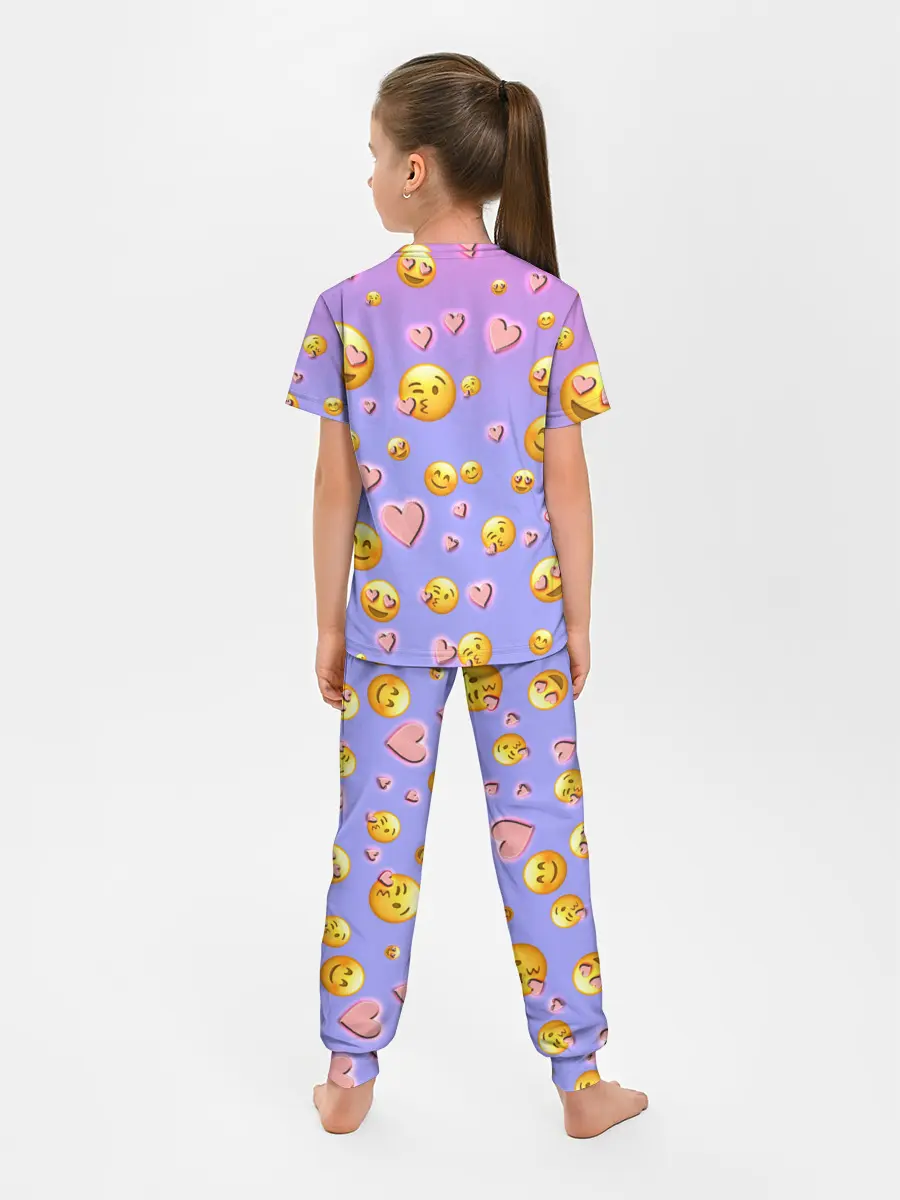 Детская пижама с брюками / Очень много эмодзи
