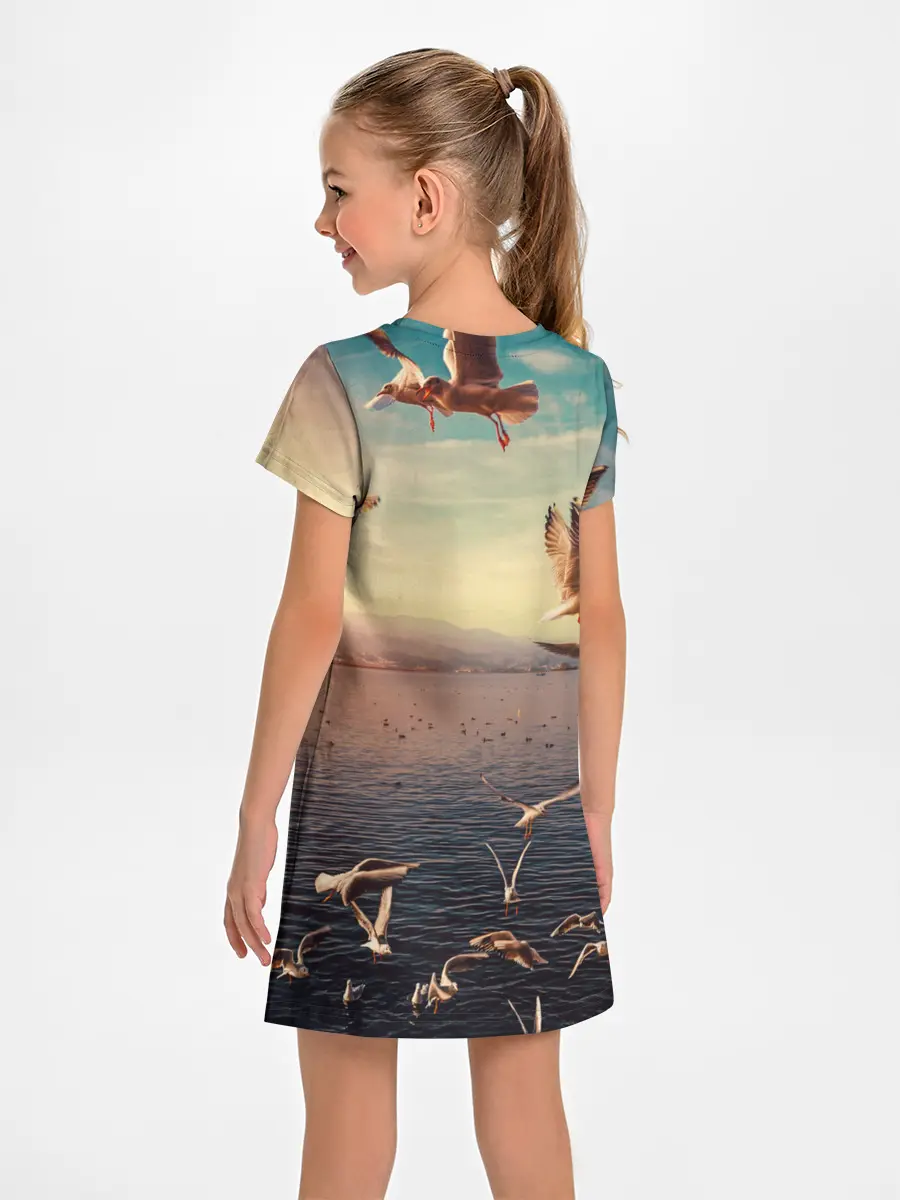 Детское платье / Чайки на воде