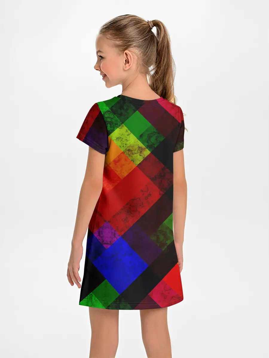 Детское платье / Яркий геометрический узор