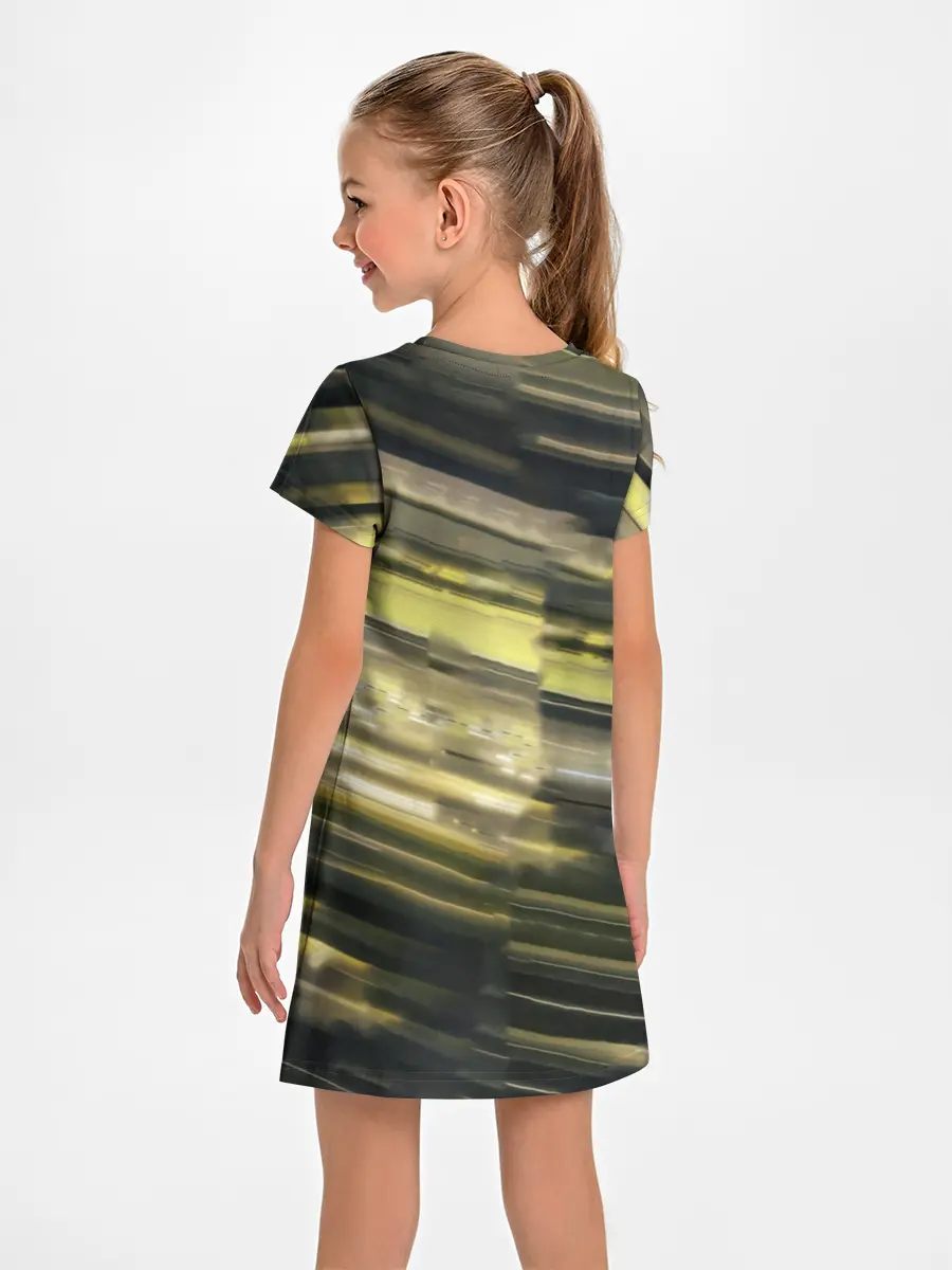 Детское платье / ЕВГЕНИЙ МАЛКИН