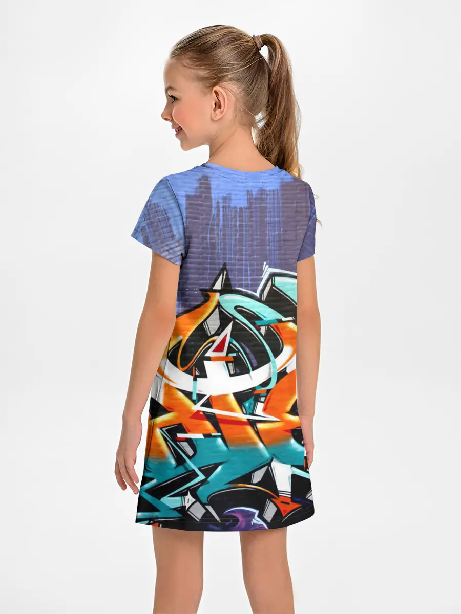 Детское платье / Уличный художник