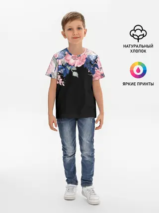 Детская базовая футболка / цветы на черном