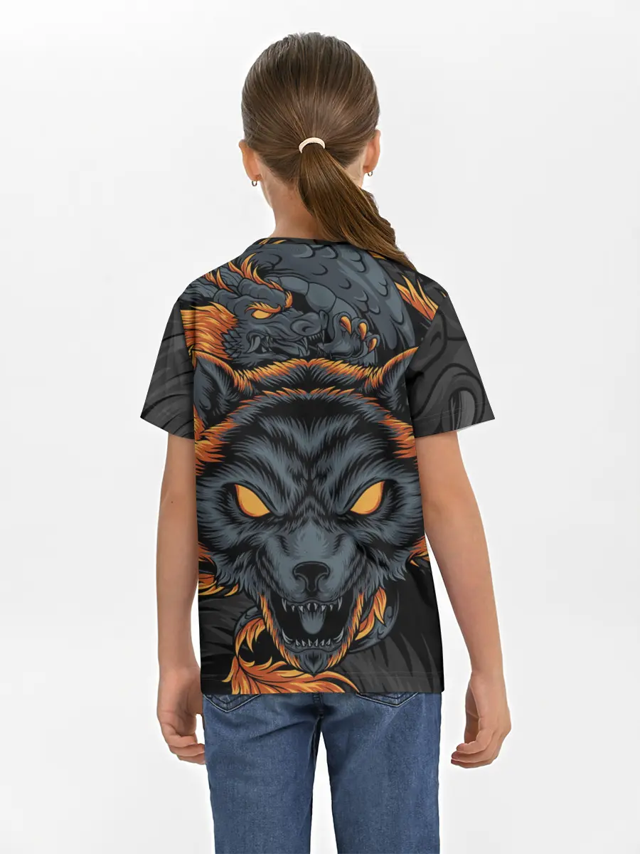 Детская базовая футболка / Волк и дракон