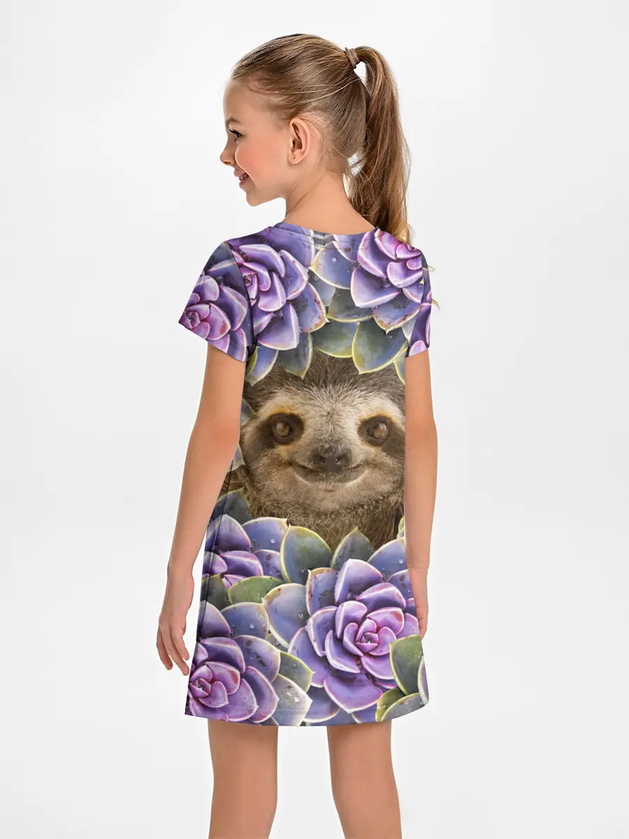 Детское платье / Ленивец среди цветов