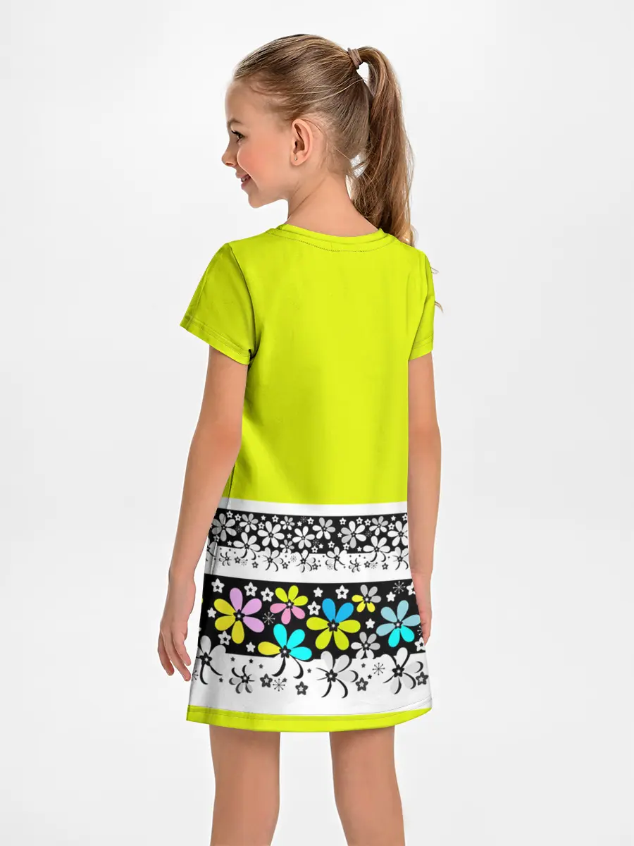 Детское платье / Яркий цветочный узор