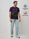 Мужская базовая футболка / черный кот на фиолетовом фоне