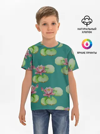 Детская базовая футболка / Лотосы на темно бирюзовом фоне