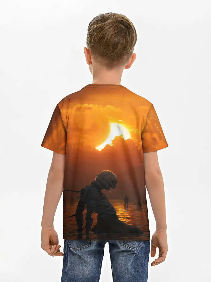 Детская базовая футболка / Берсерк закат