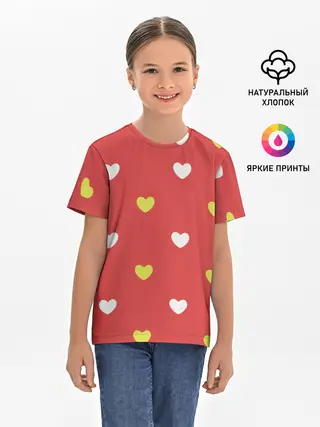 Детская базовая футболка / Сердечки на красном паттерн