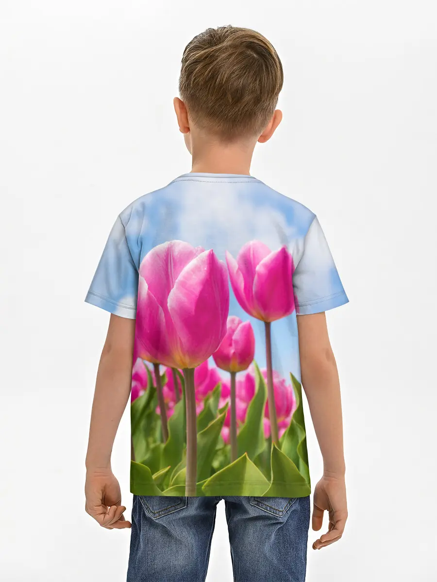Детская базовая футболка / Розовые тюльпаны