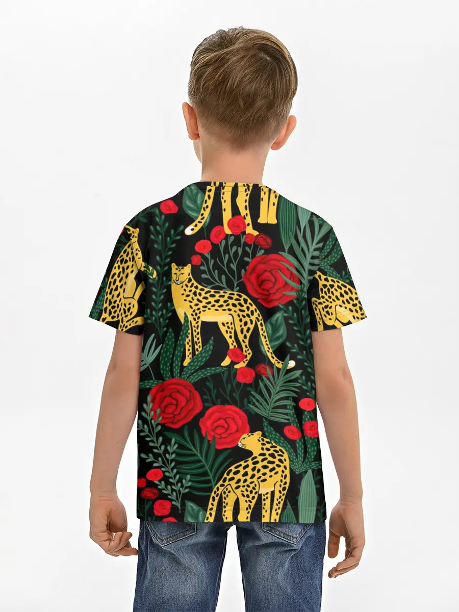 Детская базовая футболка / Леопарды и цветы