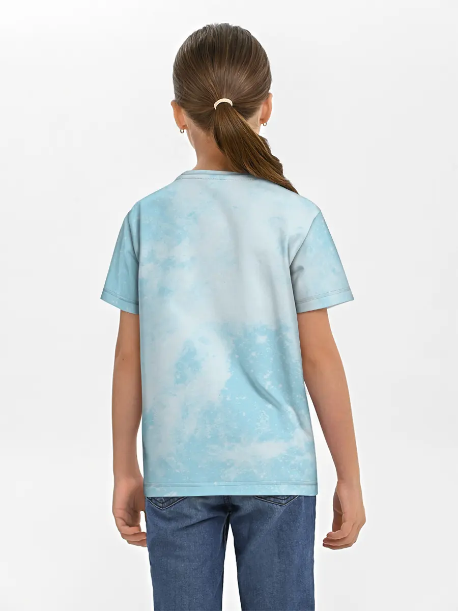 Детская базовая футболка / Тихиро на горе с драконом