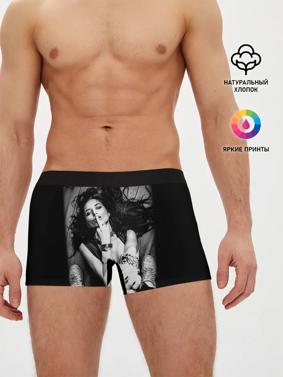 Мужские трусы боксеры / Девушка